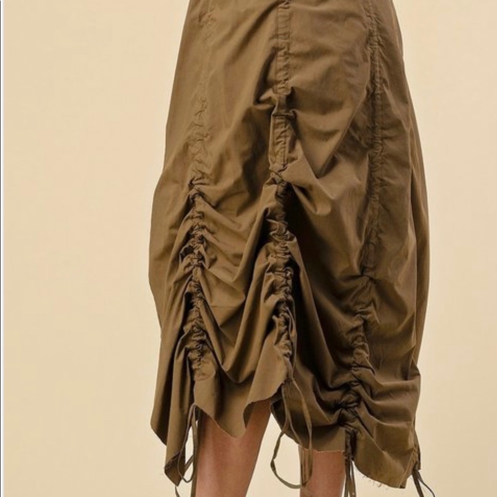 Skirt - Picture 4 of 7